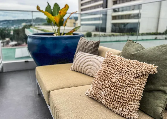 Aparthotel The Suite- Luxurious Skyline Cebu Stadt