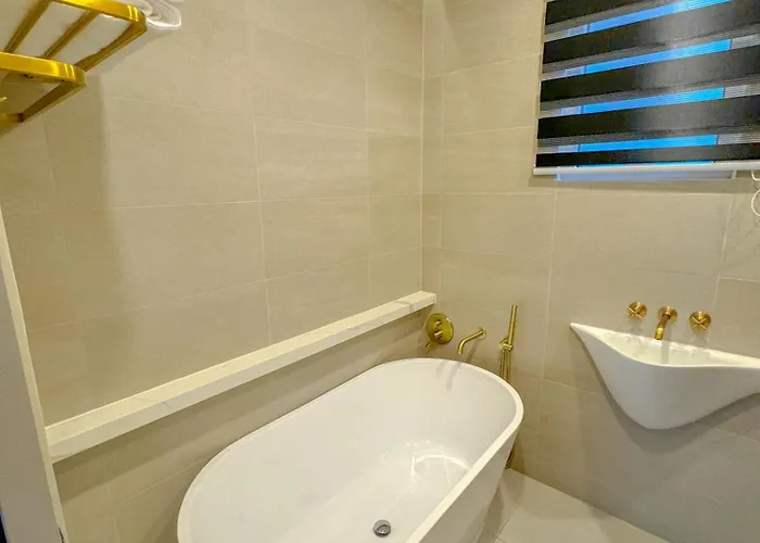 Aparthotel The Suite- Luxurious Skyline Cebu Stadt