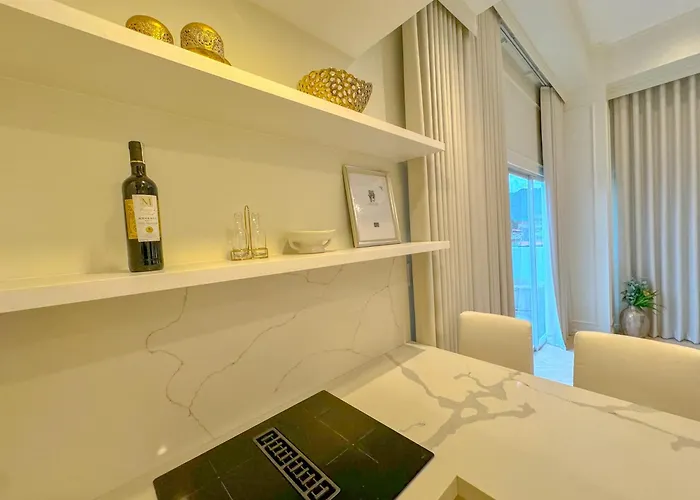 Aparthotel The Suite- Luxurious Skyline Cebu Stadt